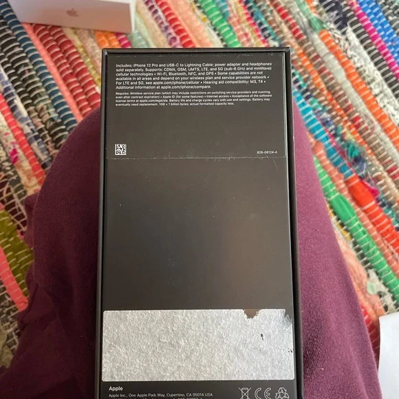 iPhone 12 Pro box - Picture 2 of 3